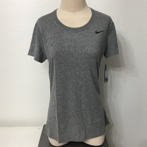 Women’s Nike Dri-Fit Legend Training Top, Large NWT - Picture 2 of 6